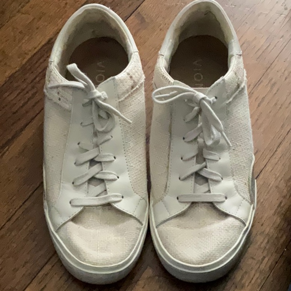 Dolce Vita Zina Sneakers